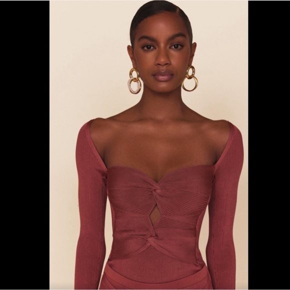 cult gaia Tops - cult gaia Rosewood Twist-Front Long Sleeve Top